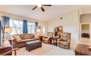 301 26th Terrace, Cape Coral, FL 33904 - MLS#225057588