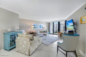 260 Seaview Court, Marco Island, FL 34145 - MLS#225057626