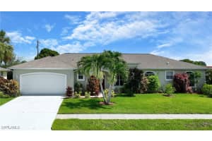 599 Genevieve Dr, Lehigh Acres