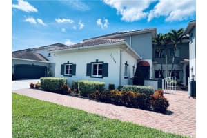 12101 Santaluz Dr 201, Fort Myers