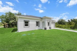 134 Fox Avenue, Lehigh Acres, FL 33974 - MLS#225057747