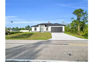 2616 42nd St W, Lehigh Acres