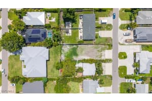 755 108th Avenue, Naples, FL 34108 - MLS#225057826