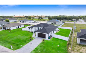 523 16th Place, Cape Coral, FL 33993 - MLS#225057842