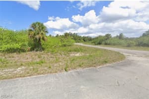 700 GLEN Court, Labelle, FL 33935 - MLS#225057844