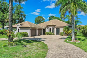 28009 Oak Ln, Bonita Springs