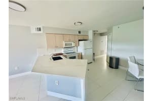 909 47th Terrace, Cape Coral, FL 33914 - MLS#225057882