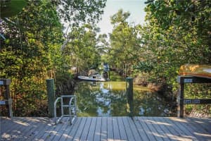 561 Periwinkle Way, Sanibel, FL 33957 - MLS#225057900