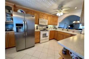 10686 GULFSHORE Drive, Naples, FL 34108-3041 - MLS#225057968