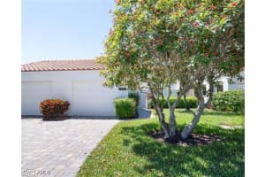 551 Beachwalk Circle, Naples, FL 34108 - MLS#225057994