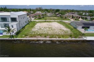 5827 1st Avenue, Cape Coral, FL 33914 - MLS#225058049