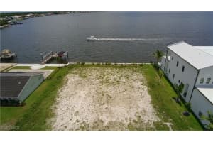 5827 1st Avenue, Cape Coral, FL 33914 - MLS#225058049