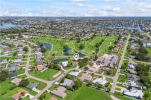401 10th Lane, Cape Coral, FL 33990 - MLS#225058073