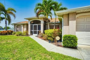914 9th Court, Cape Coral, FL 33991 Sold 08/28/25