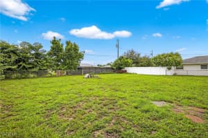 1404 36th Terrace, Cape Coral, FL 33904 - MLS#225058099