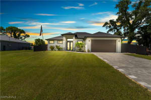 1001 Ne 36th St, Cape Coral