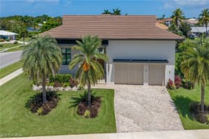 517 N Barfield Dr, Marco Island