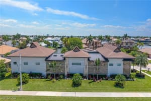 517 Barfield Drive, Marco Island, FL 34145 - MLS#225058119
