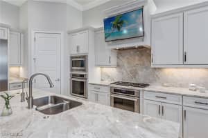 3159 Heather Glen Court, Naples, FL 34114 - MLS#225058124