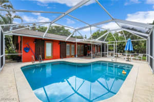150 Big Springs Dr, Naples
