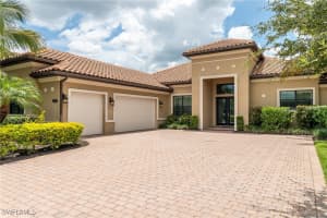 1387 Mockingbird Dr, Naples