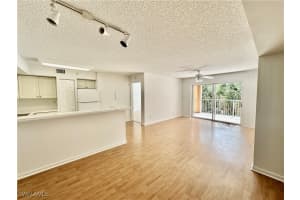 1260 Wildwood Lakes Blvd 204, Naples