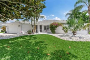 22427 Fountain Lakes Blvd, Estero