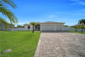 1225 38th Place, Cape Coral, FL 33993 - MLS#225058363