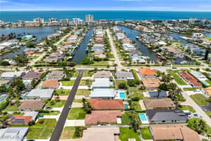 519 99th Ave N, Naples