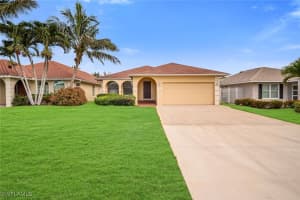 519 99th Avenue, Naples, FL 34108 - MLS#225058388