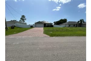 3904 8th Place, Cape Coral, FL 33909 - MLS#225058421