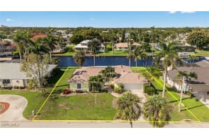 1376 Whiskey Creek Drive, Fort Myers, FL 33919 Sold 08/18/25