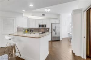 450 Bayfront Place, Naples, FL 34102 - MLS#225058467