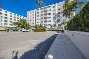 1900 Clifford Street, Fort Myers, FL 33901 - MLS#225058497