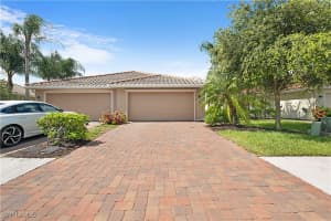 2042 Tamarron Lane, Naples, FL 34120 - MLS#225058511