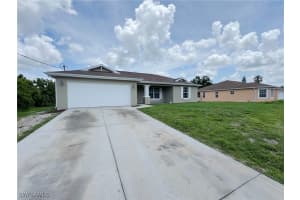 4916 7th St W, Lehigh Acres