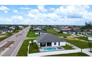 2 35th Avenue, Cape Coral, FL 33991 - MLS#225058587