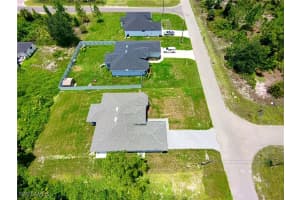 2715 34th Street, Lehigh Acres, FL 33971 - MLS#225058588
