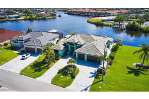 3309 2nd Lane, Cape Coral, FL 33991 - MLS#225058620