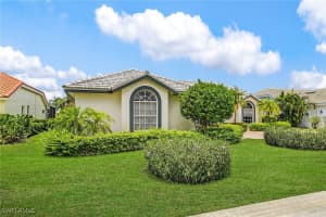 28480 Rochester Court, Bonita Springs, FL 34135 - MLS#225058653