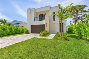 678 95th Ave N, Naples