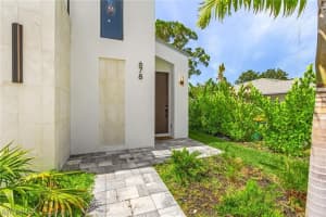 678 95th Avenue, Naples, FL 34108 - MLS#225058680