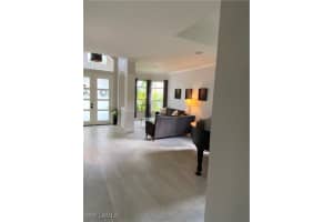 5717 Lago Villaggio Way, Naples