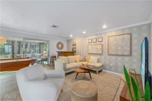 206 Fairway Circle, Naples, FL 34110 - MLS#225058708