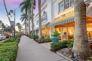 875 6th Ave S 303, Naples
