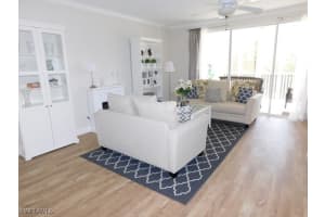 7655 Pebble Creek Cir 302, Naples