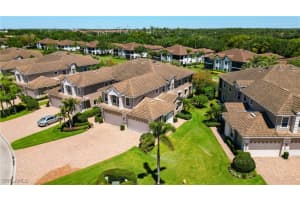4752 Stratford Ct 1404, Naples