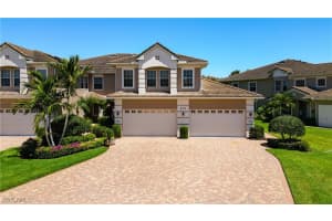 4752 STRATFORD Court, Naples, FL 34105 - MLS#225058777