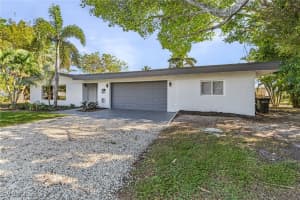 1002 Ione Drive, Fort Myers, FL 33919 Sold 08/27/25