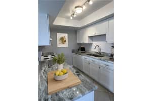 303 3rd Place, Cape Coral, FL 33991 - MLS#225058895